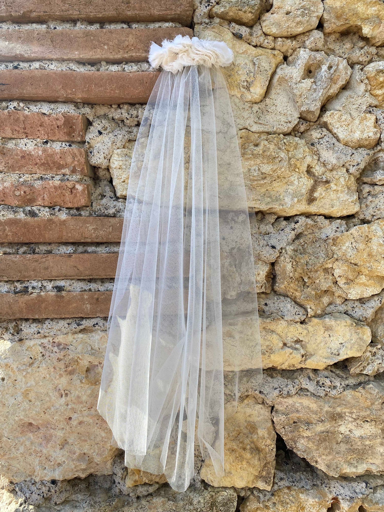 voile-mariee-court-tulle-simple-peigne